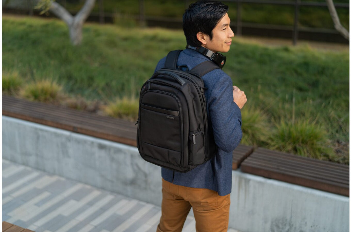 Kensington Contour 2.0 15.6" Business Laptop Backpack