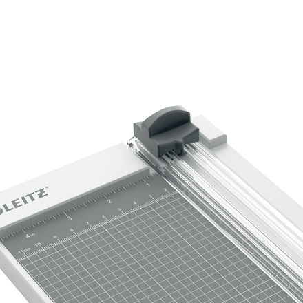 Leitz Rollenschneider Home A4 paper cutter 8 sheets